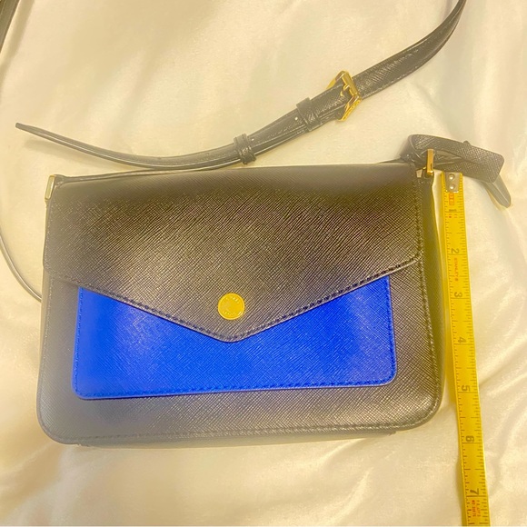 Michael Kors Greenwich Bicolor Slap Flap Leather Crossbody Bag - Picture 7 of 16